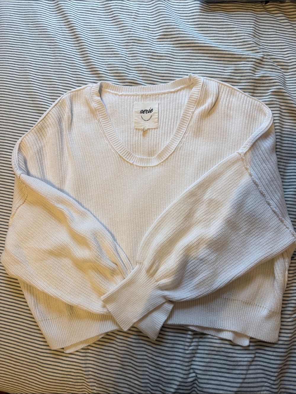 Aerie Women's White V-Neck Knit Sweater